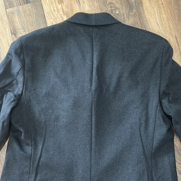 Jos. A. Bank Men's Top Coat 3 Button Size R48 Really Dark Gray front pockets - Picture 14 of 16